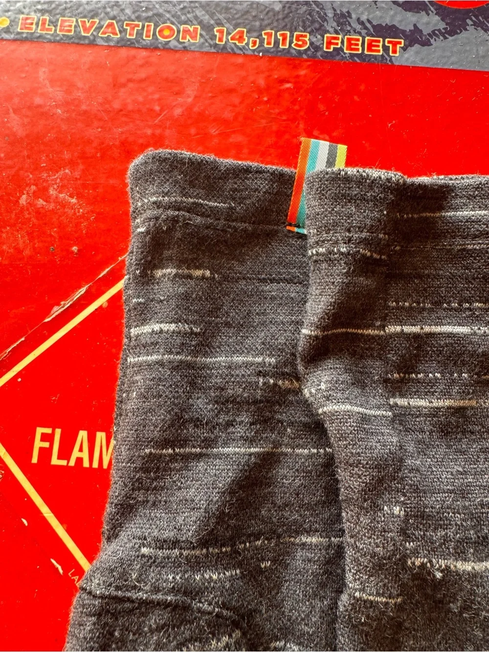 Smartwool Women’s Heathered Black Touchscreen Gloves with Stripe Tab